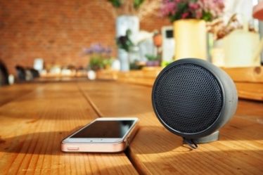 speaker bluetooth