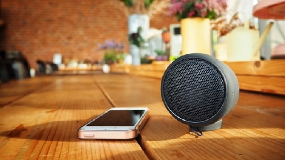 speaker bluetooth