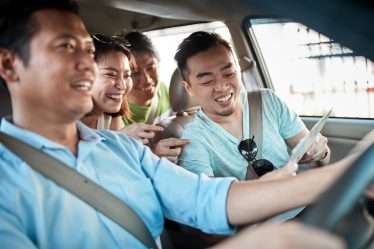 Rental Mobil Bandung: Wisata Keluarga Jadi Lebih Nyaman dan Seru
